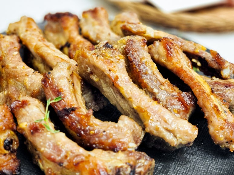 광파오븐으로 조리한 쪽갈비 이미지.